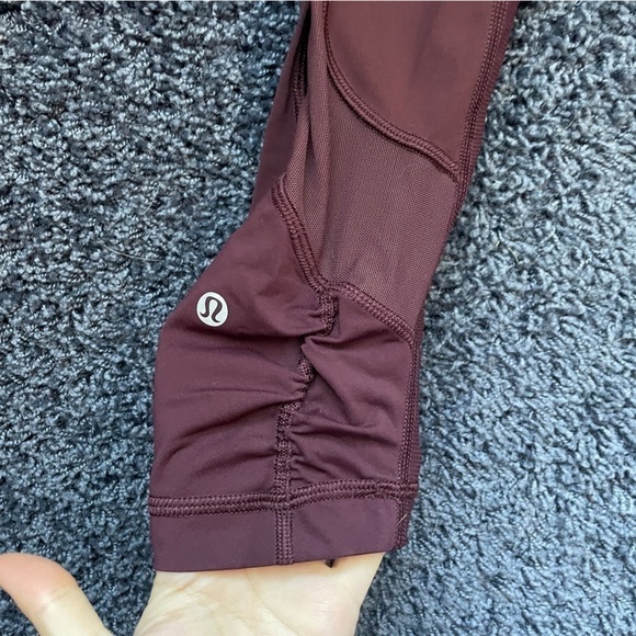 𝅺lululemon Seek The Heat Cropped Legging 4 Bordeaux Drama Red Burgundy  Mesh - Picture 3 of 6